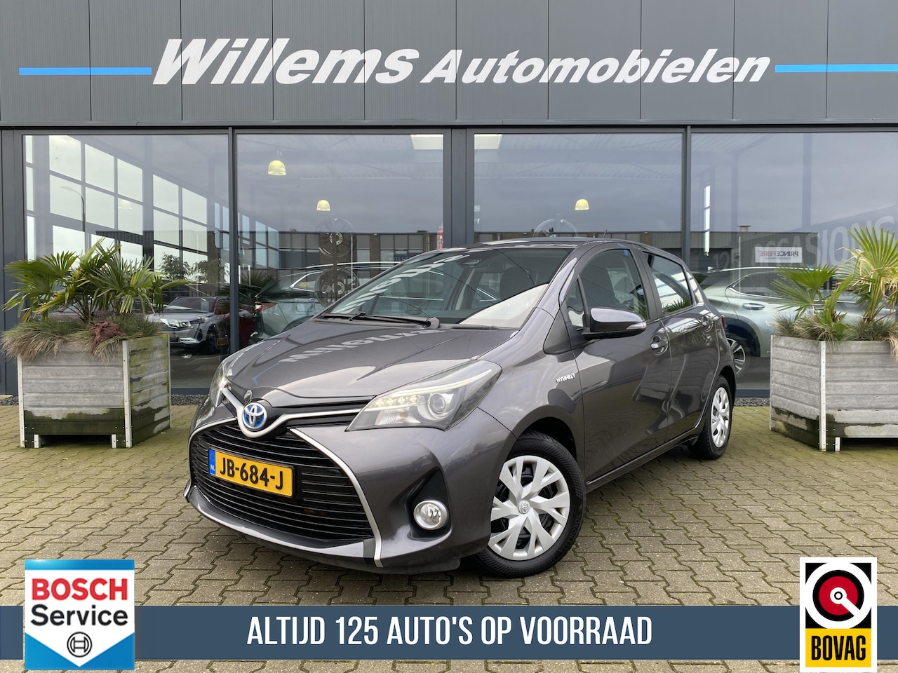 Toyota Yaris - 1.5 Hybrid Trend Navigatie , Cruise Control , Climate Control - AutoWereld.nl