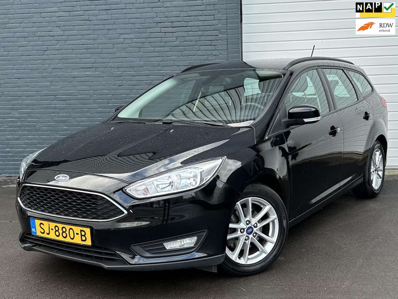 Ford Focus Wagon - 1.0 Lease Edition NAVI/CRUISE/LMV/NAP/2DEEIG - AutoWereld.nl