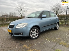 Skoda Fabia - 1.4-16V Ambiente CLIMA/AIRCO NAP ELEK. RAMEN