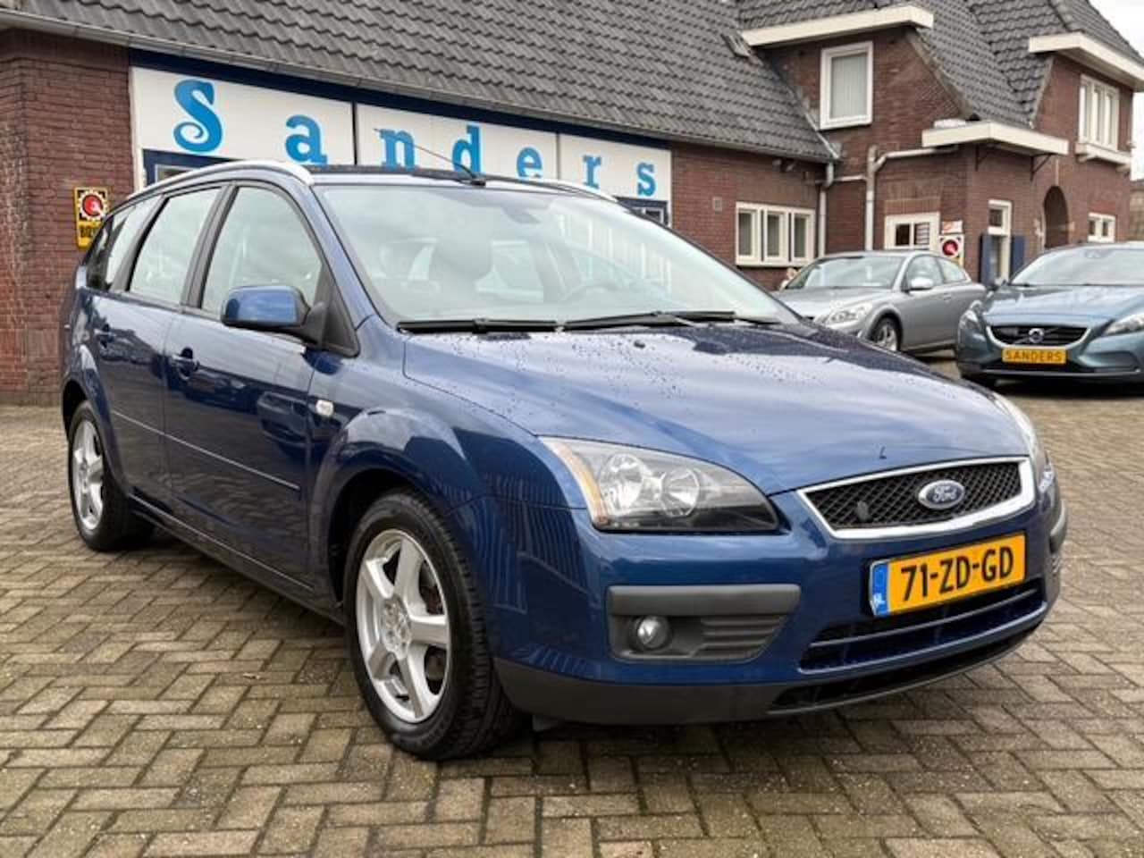 Ford Focus Wagon - 1.8-16V Trend Flexi Fuel 1.8-16V Trend Flexifuel - AutoWereld.nl