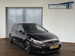 Volkswagen Golf - GTI*CLUBSPORT*PANO*ACC*DYNAUDIO*KEYLESS*CARPLAY