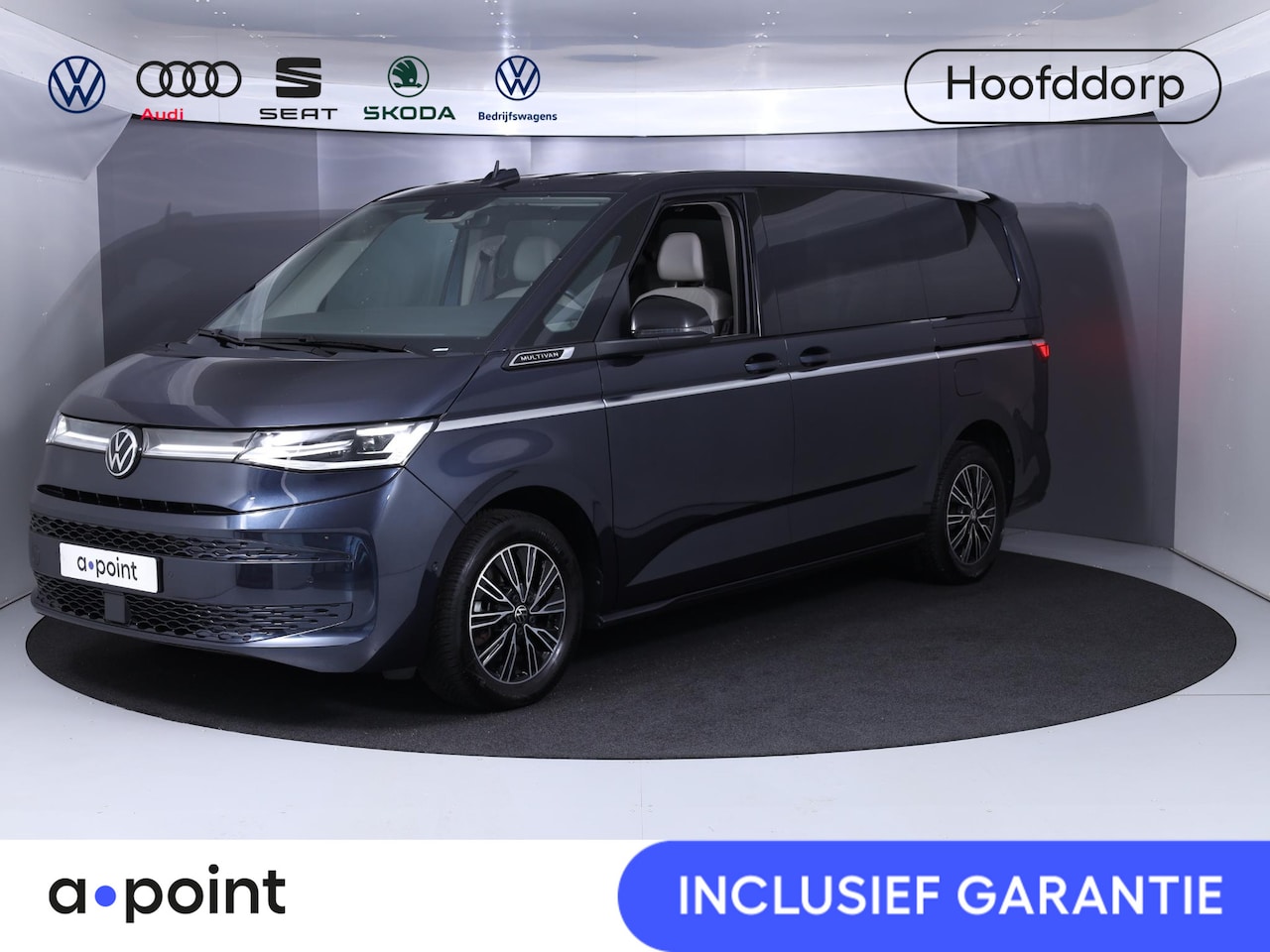 Volkswagen Multivan - 1.4 eHybrid L2H1 Style 150 pk Automaat (DSG) | Navigatie | Elektr. trekhaak | Parkeersenso - AutoWereld.nl