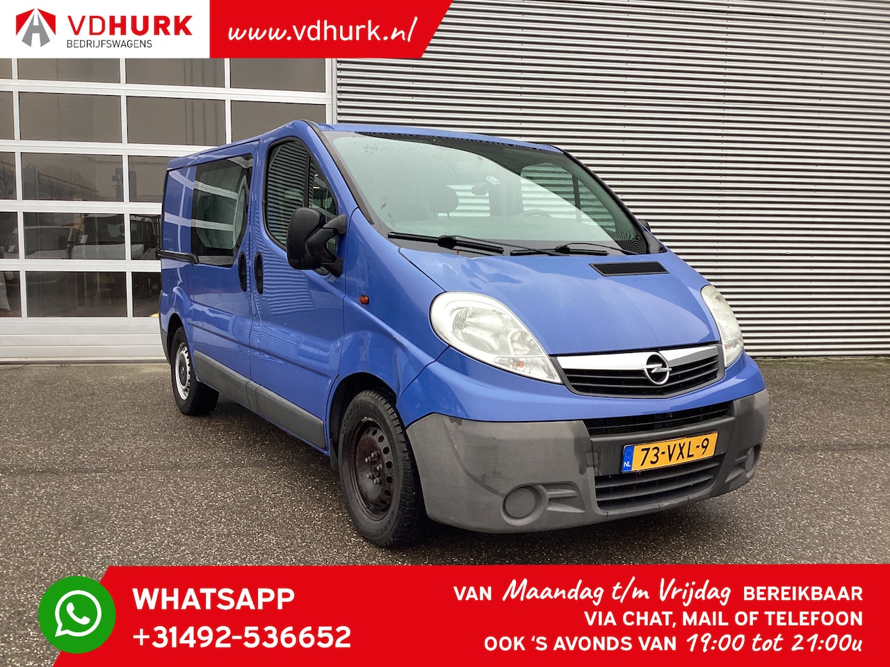 Opel Vivaro - 2.5 CDTI 115 pk DC Dubbel Cabine 2x Schuifdeur/ 6 Pers./ Airco/ PDC/ Trekhaak - AutoWereld.nl