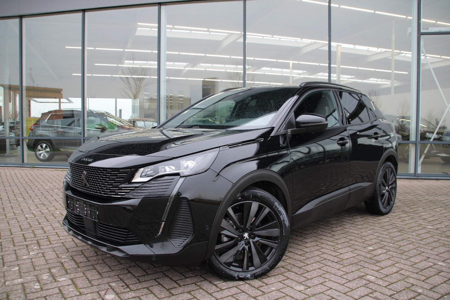 Peugeot 3008 - 1.2 PureTech GT Black Pack Automaat Airco Stoelverwarming Carplay 14792km - AutoWereld.nl