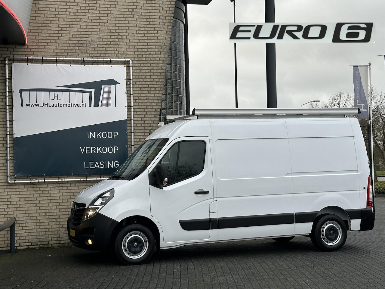 Opel Movano - 2.3 Turbo L2H3*HAAK*ECC*NAVI*PDC*CRUISE*2500KG TRG Opel Movano 2.3 Turbo L2H3*HAAK*ECC*NAV - AutoWereld.nl