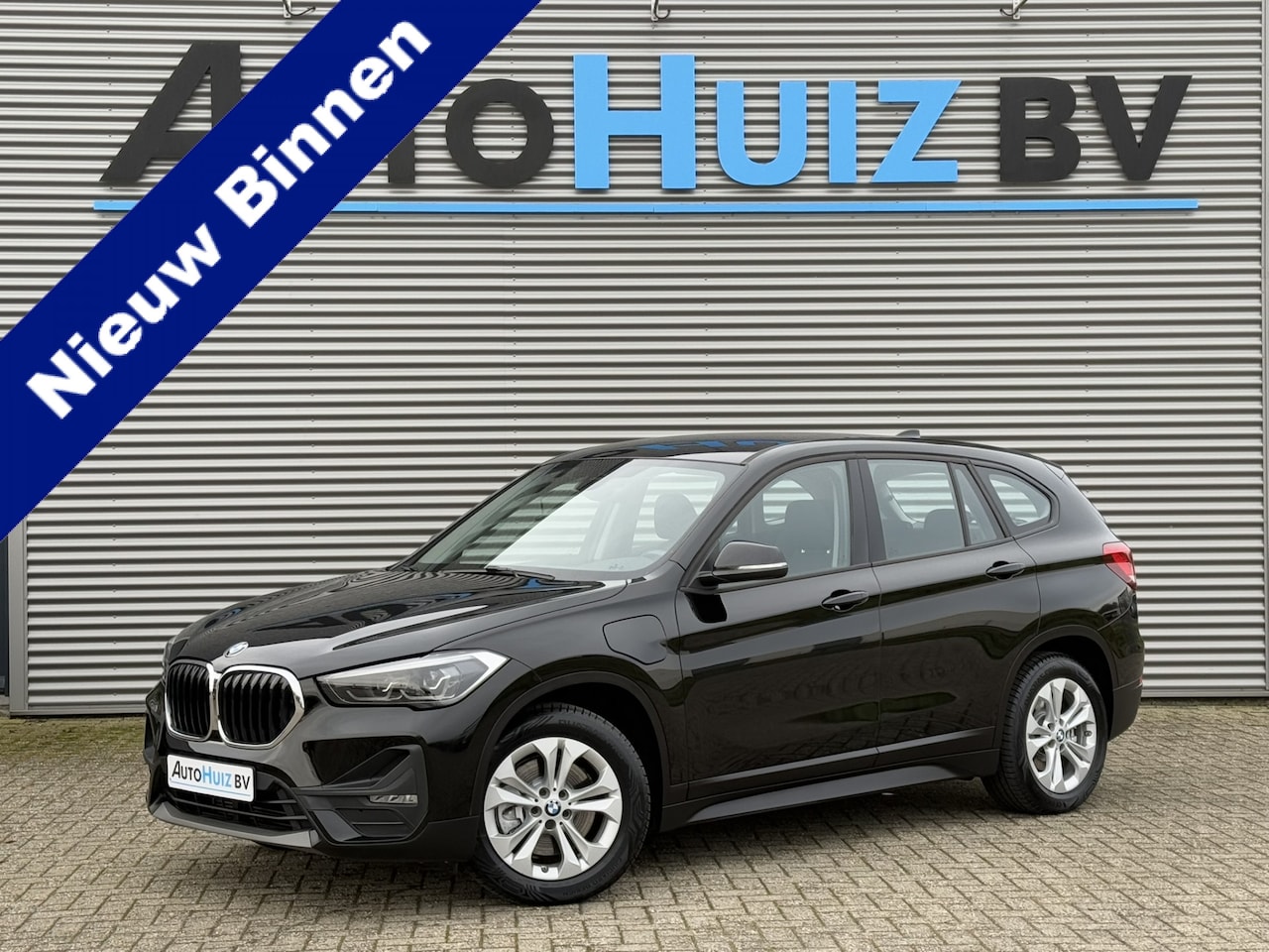 BMW X1 - xDrive25e Executive LED Achteruitrijcamera Stoelverwarming - AutoWereld.nl