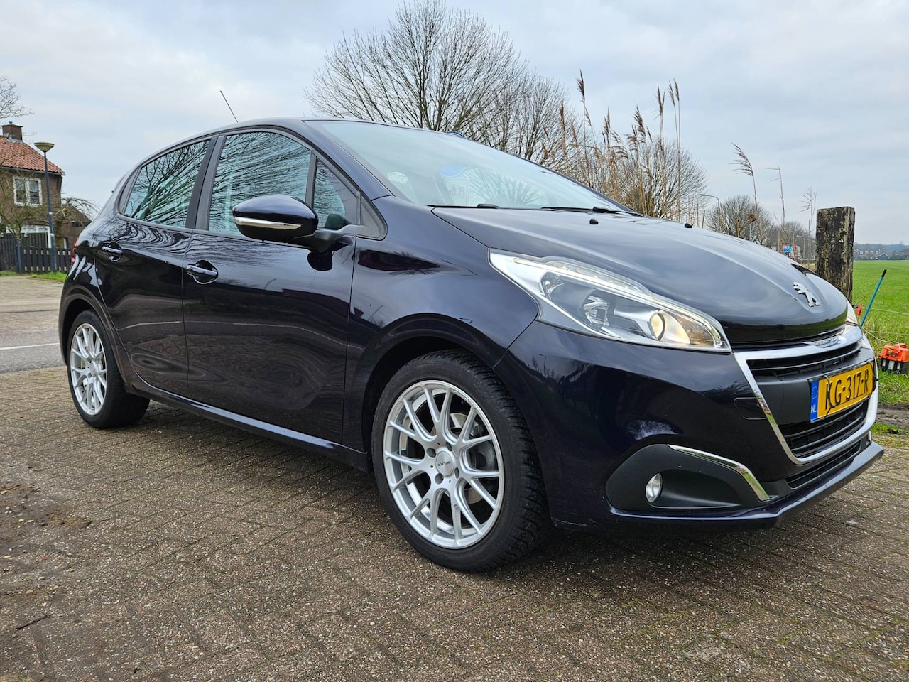 Peugeot 208 - 1.2 Puretech 82pk 5D Blue Lion - AutoWereld.nl