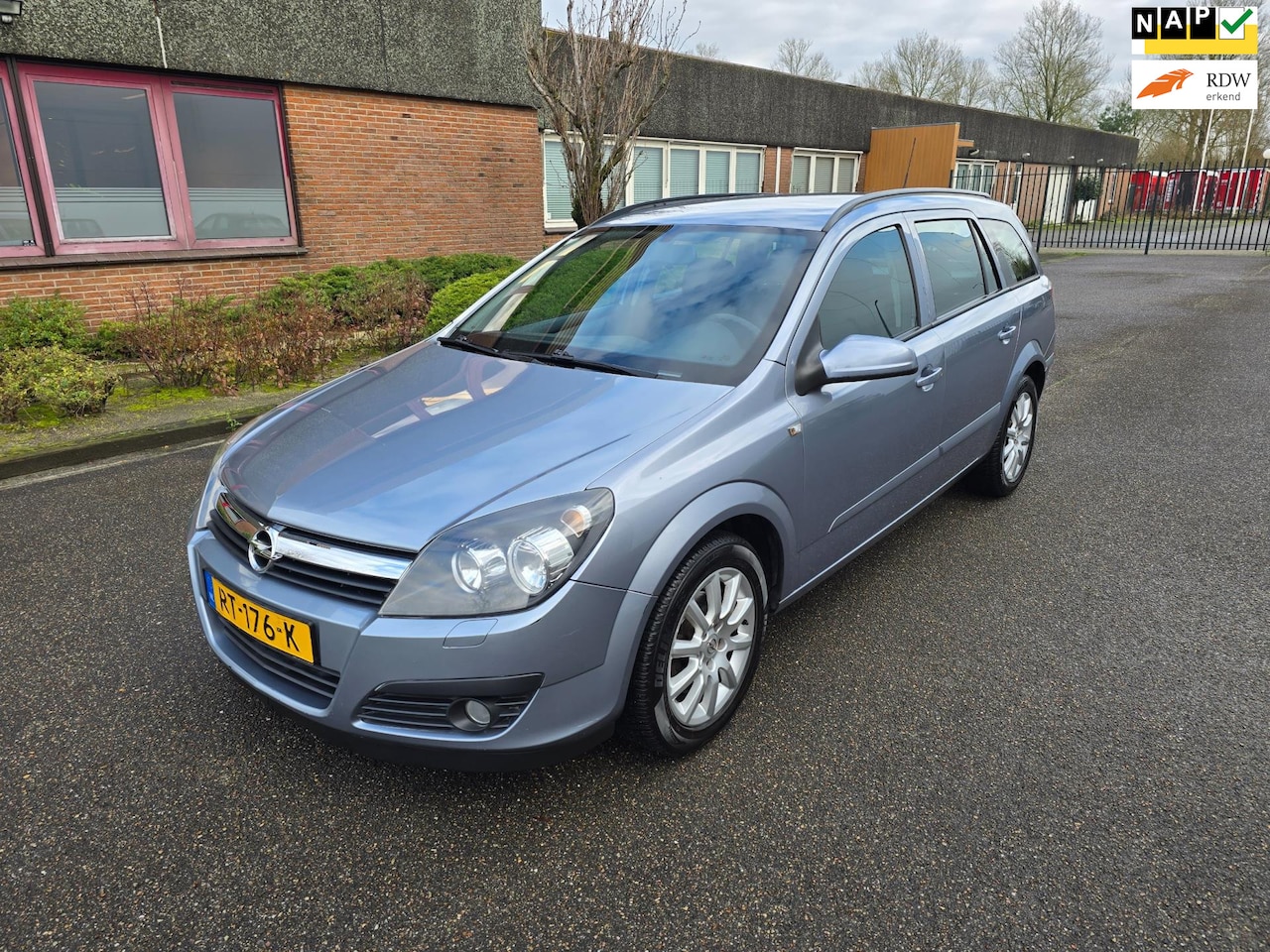 Opel Astra Wagon - 1.6 Essentia Airco Door in ruil binnen gekomen - AutoWereld.nl