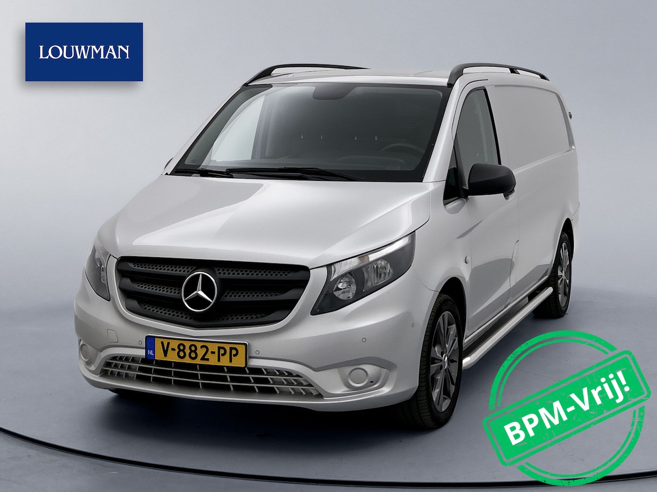 Mercedes-Benz Vito - 114 CDI Lang Trekhaak Navigatie Achteruitrijcamera Betimmering Cruise Control - AutoWereld.nl