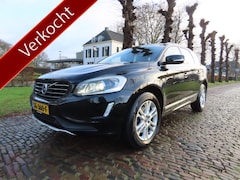 Volvo XC60 - 2.4 D5 Summum Ecc Cruisecontrol Leer Navigatie Sportinterieur Xenon Pdc Lm Velgen Trekhaak