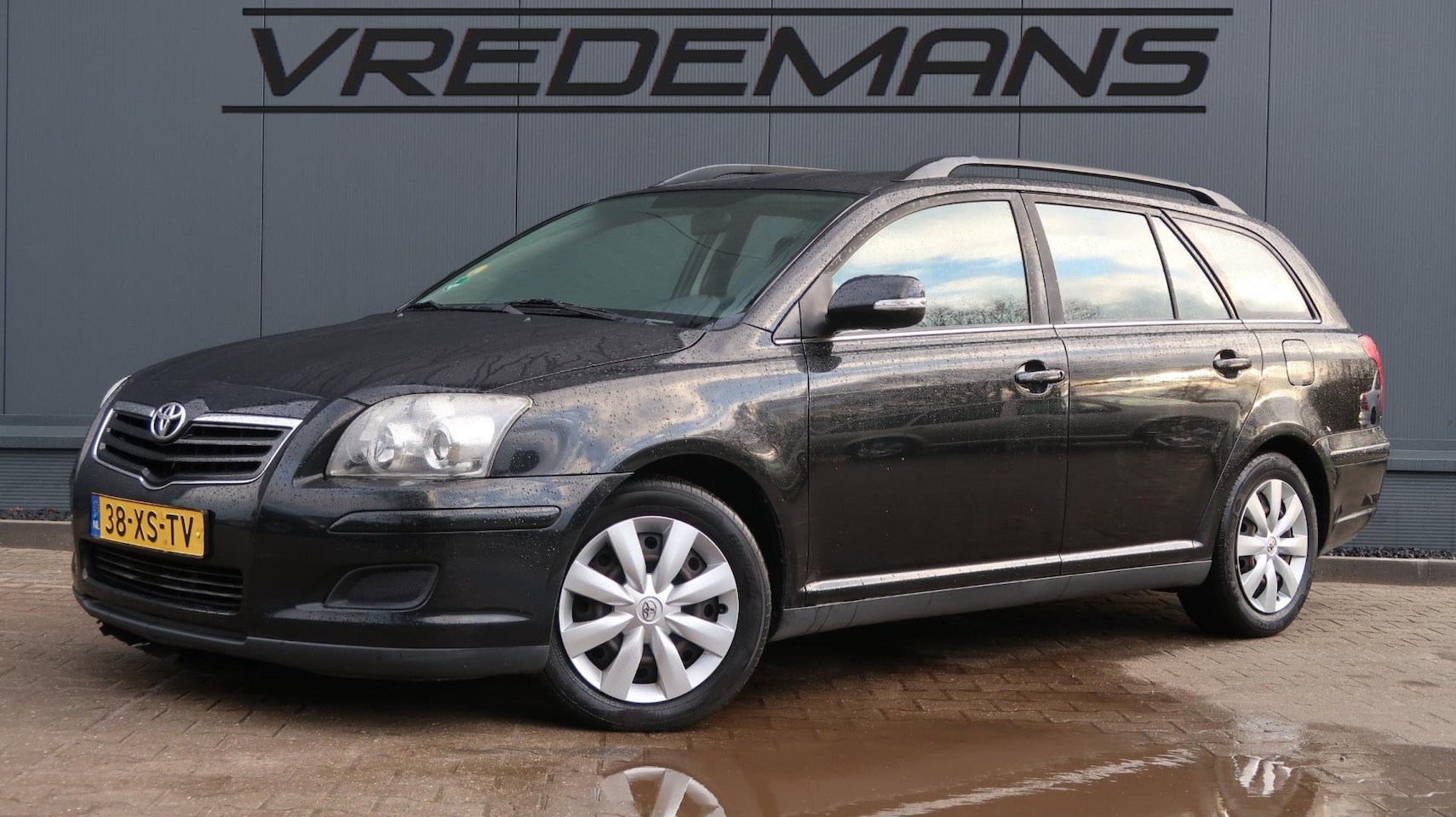 Toyota Avensis Wagon - 2.0 D-4D-F Terra 2.0 D-4D-F Terra - AutoWereld.nl