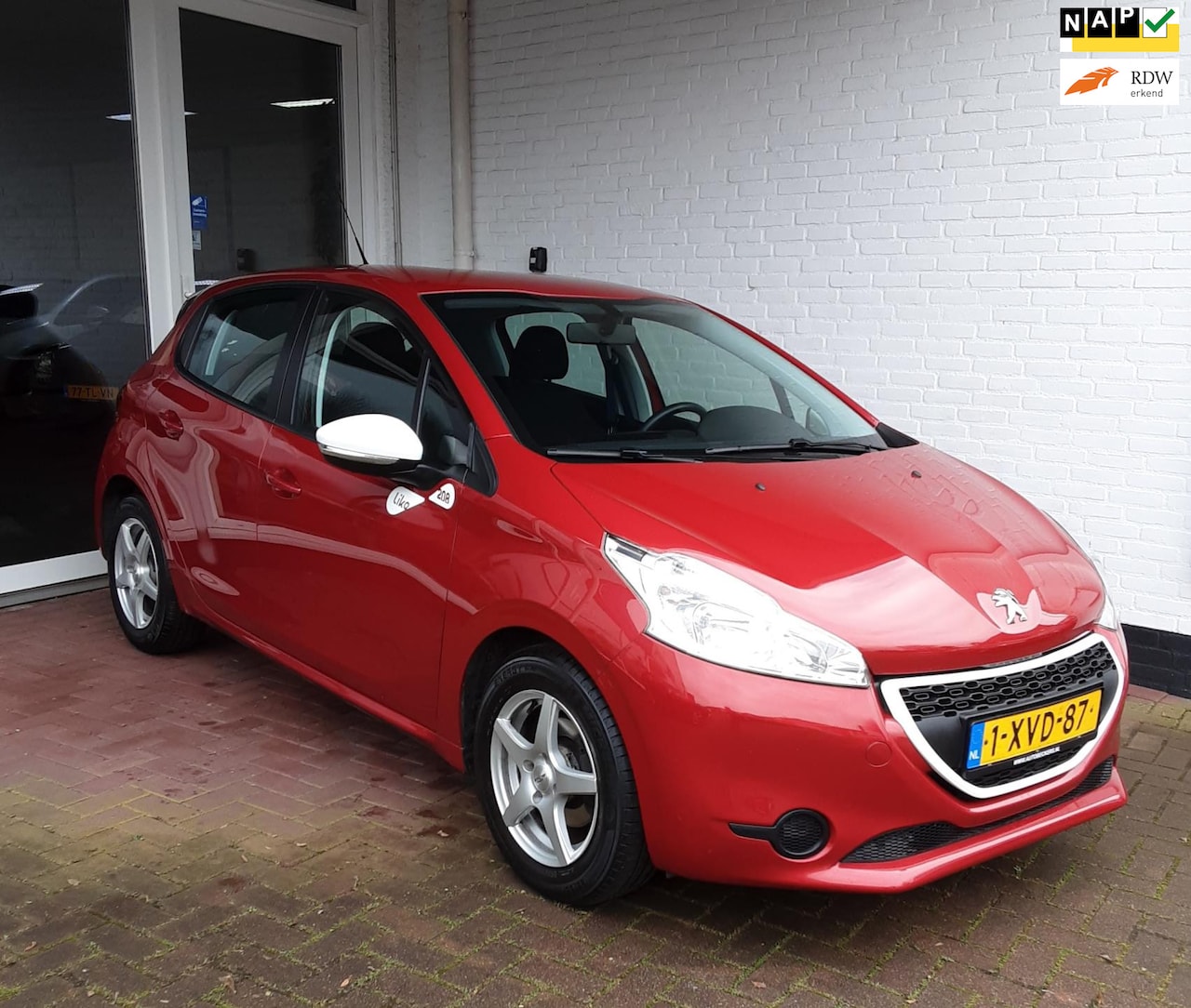 Peugeot 208 - 1.0 VTi LIKE * NWE DISTR.RIEM / AIRCO / CRUISE CONTROL* - AutoWereld.nl