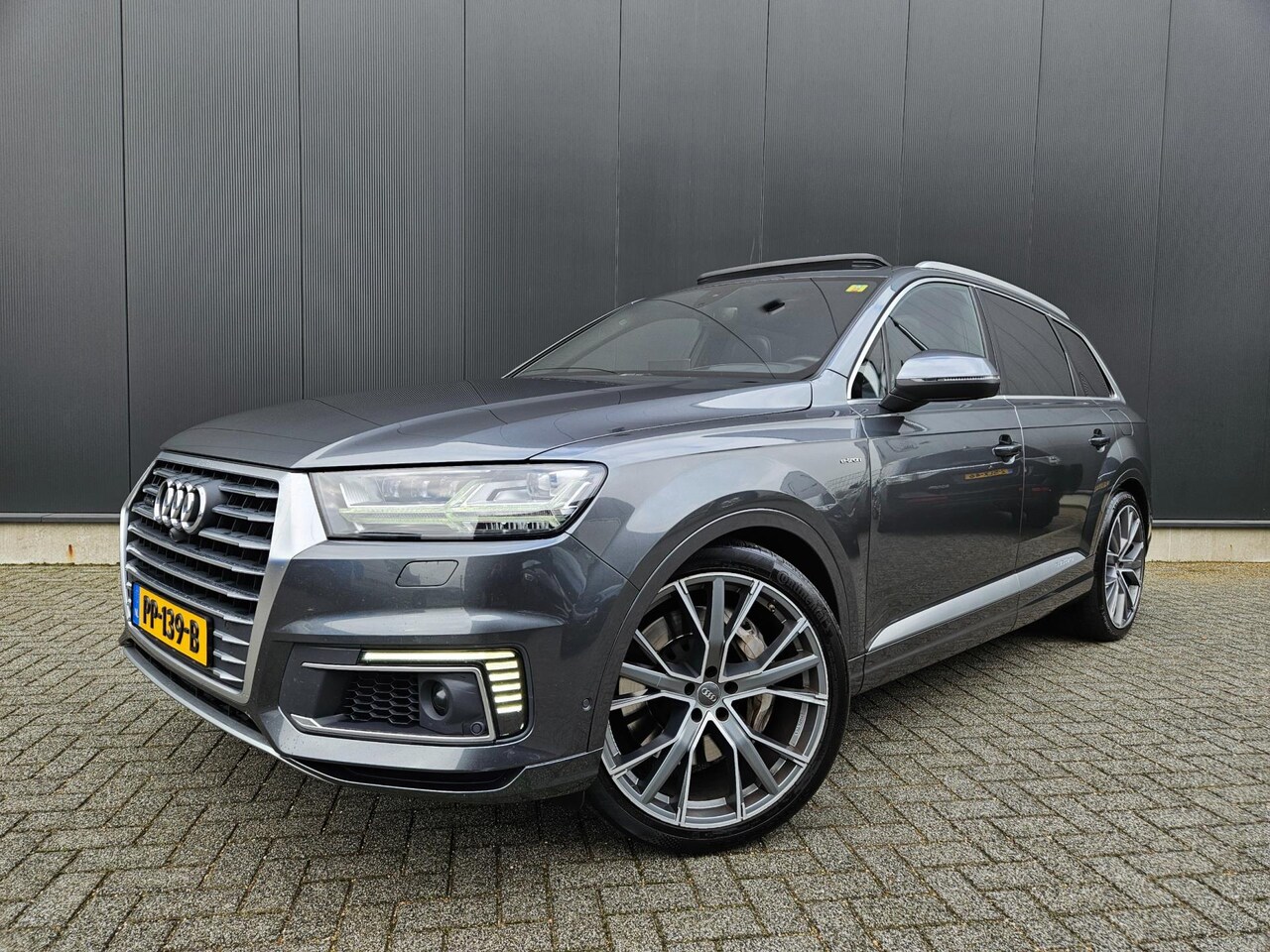 Audi Q7 - 3.0 TDI e-tron Quattro 341pk 3x S line Panodak Luchtvering Headup Acc Camera Elektrische s - AutoWereld.nl