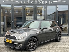 MINI Cooper S - 1.6 CHILI PANORAMA / NAVI / BI-XENON