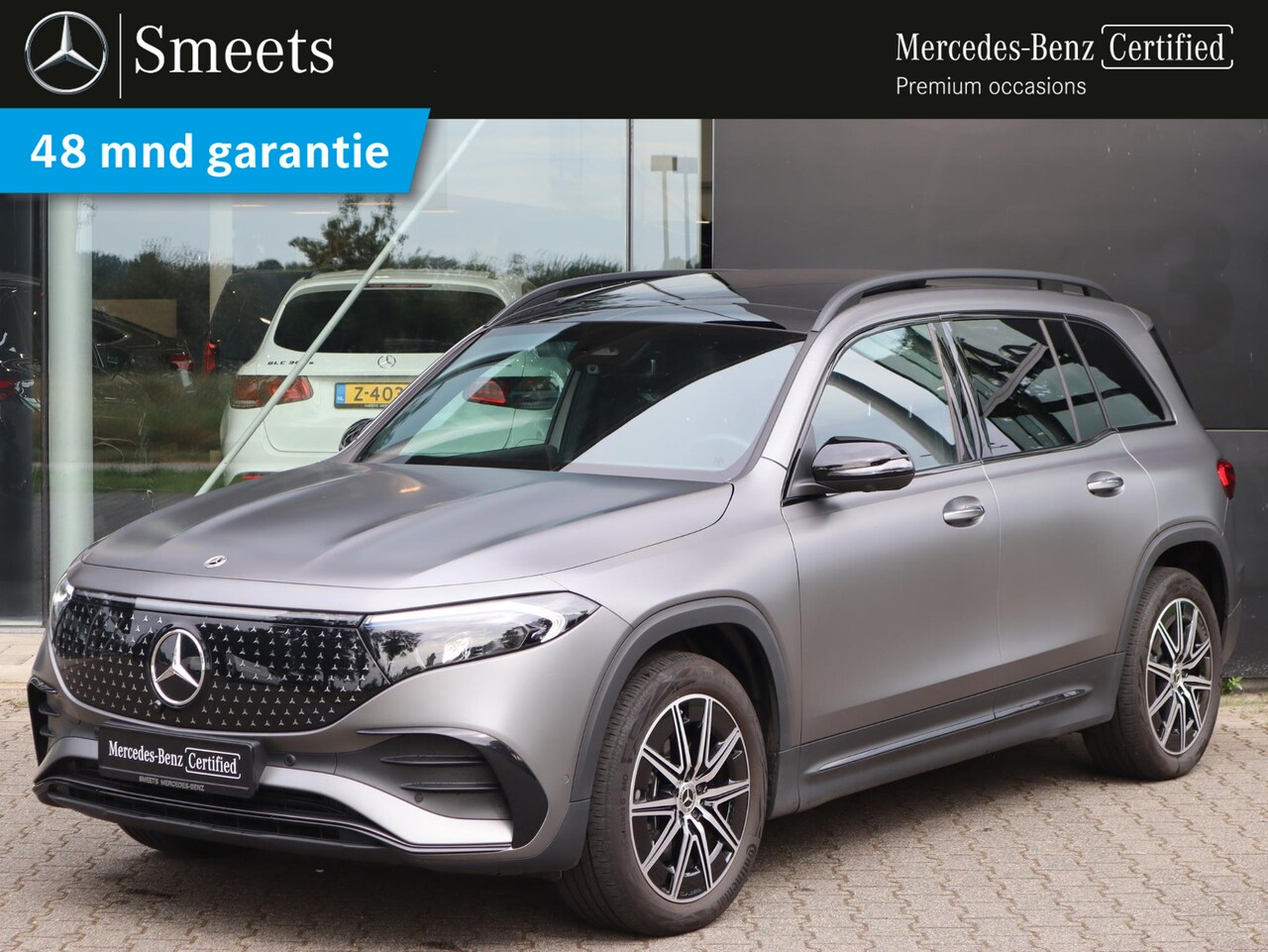 Mercedes-Benz EQB - 300 4MATIC AMG Line 7-persoons | 360 camera | Navigatie | Automaat - AutoWereld.nl