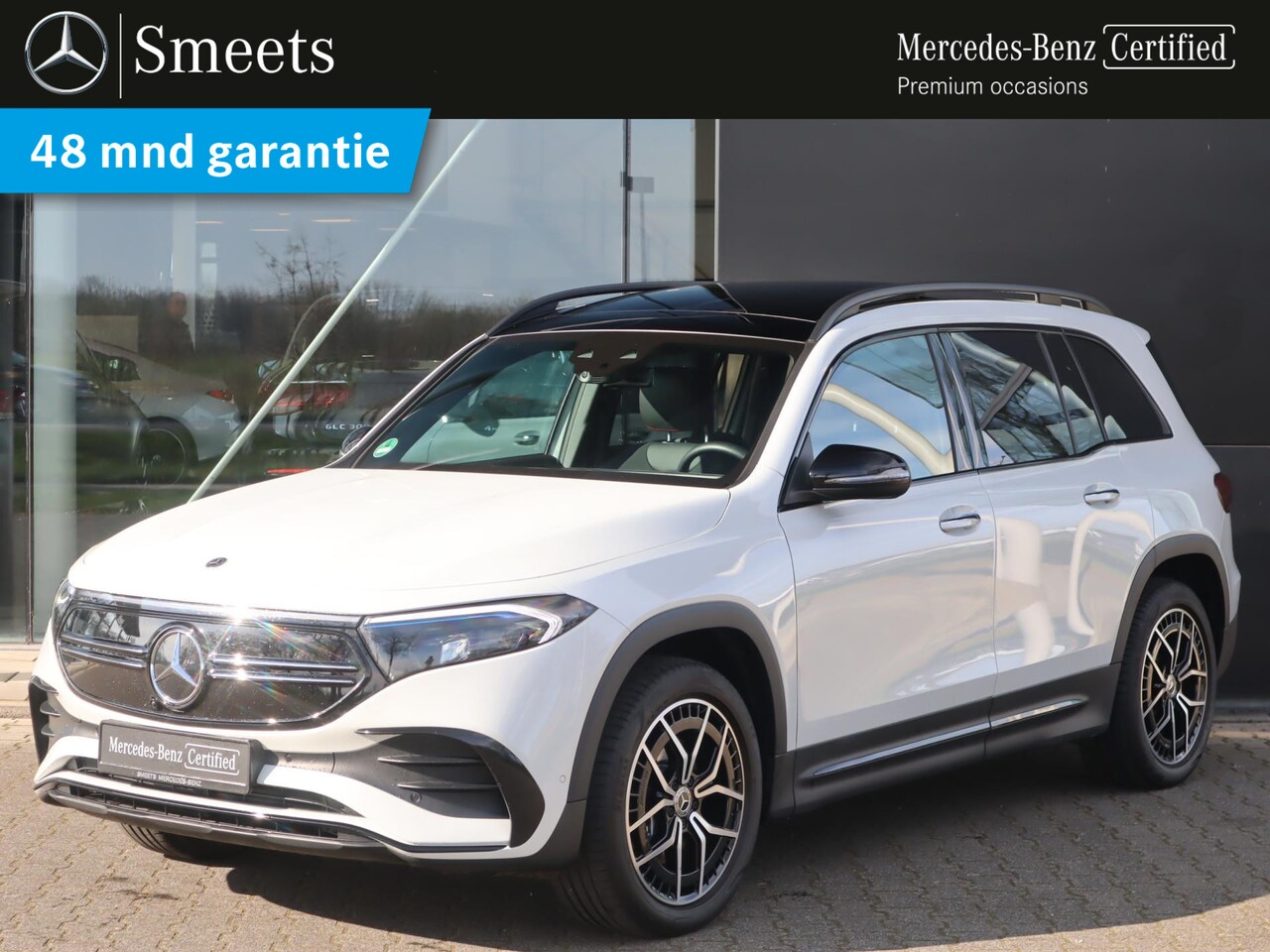 Mercedes-Benz EQB - 300 4MATIC AMG Line | Panoramadak | Navigatie | Camera | Automaat - AutoWereld.nl