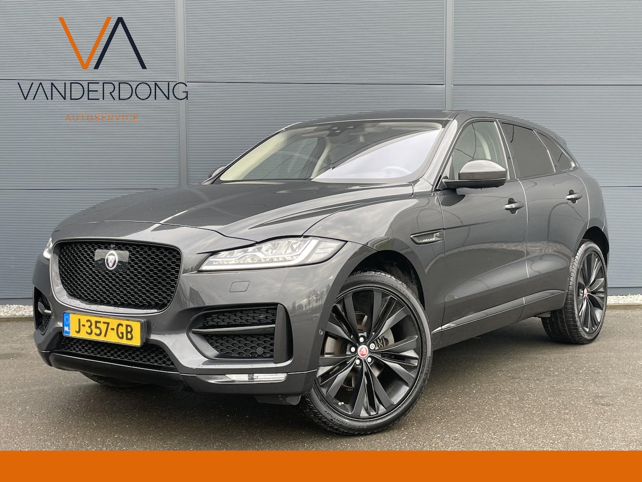 Jaguar F-Pace - 2.0 Portfolio AWD 30t 2.0 Portfolio AWD 30t - AutoWereld.nl