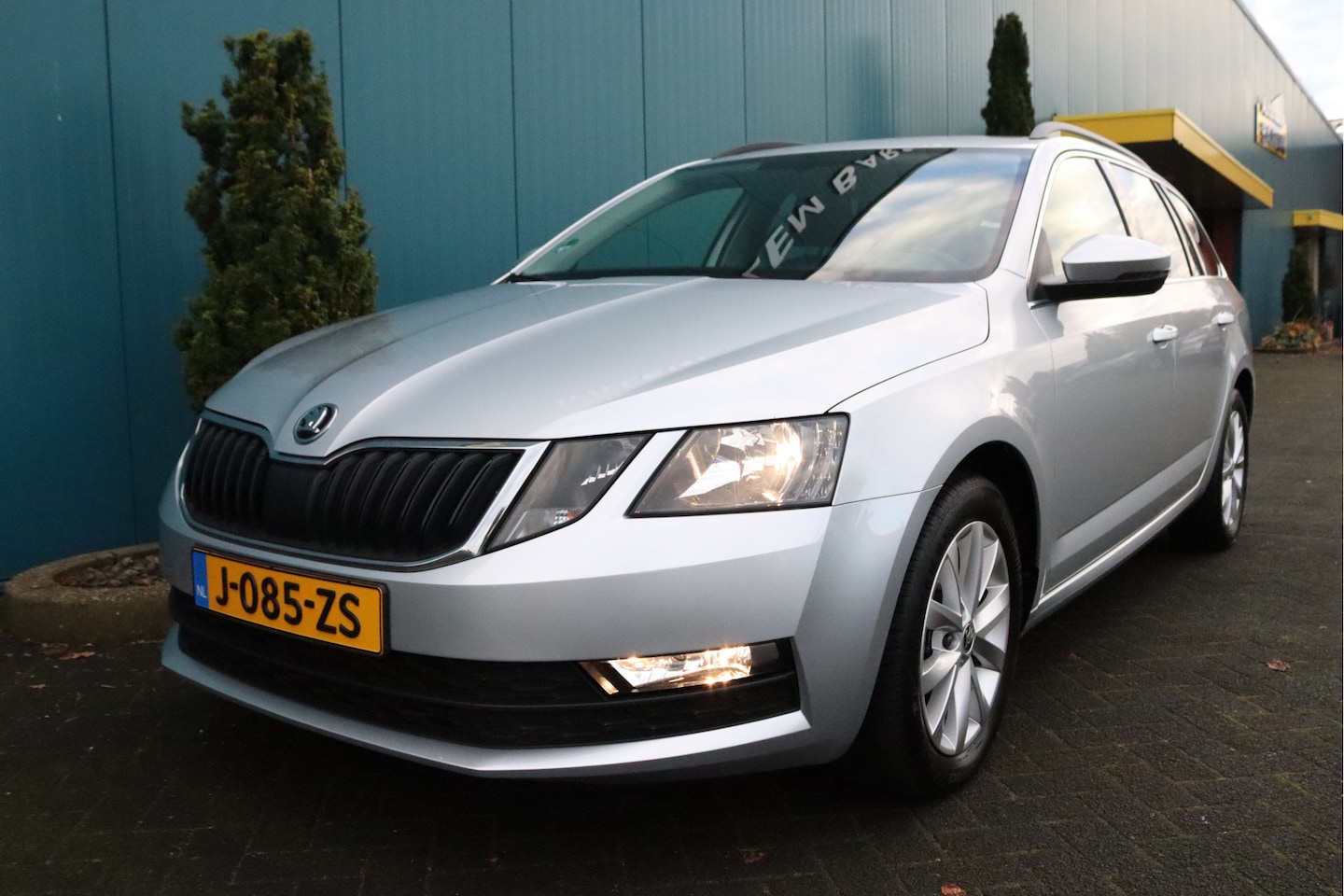 Skoda Octavia Combi - 1.0 TSI Greentech Business Edition ECC/NAV/CRUISE/CARPLAY/BLUETOOTH/PDC/LMV 53DKM!! 1'EIG - AutoWereld.nl