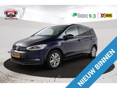 Volkswagen Touran - 1.5 TSI Highline Business R Automaat, Navigatie, Panorama, trekhaak