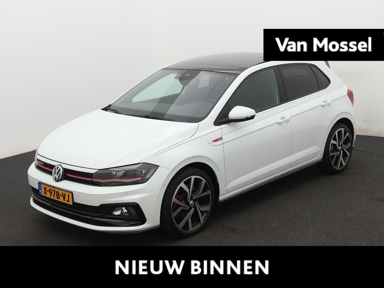 Volkswagen Polo - 2.0 TSI GTI | ACHTERUITRIJCAMERA | PANORAMADAK | APPLE CARPLAY | ANDROID AUTO | NAVIGATIE - AutoWereld.nl