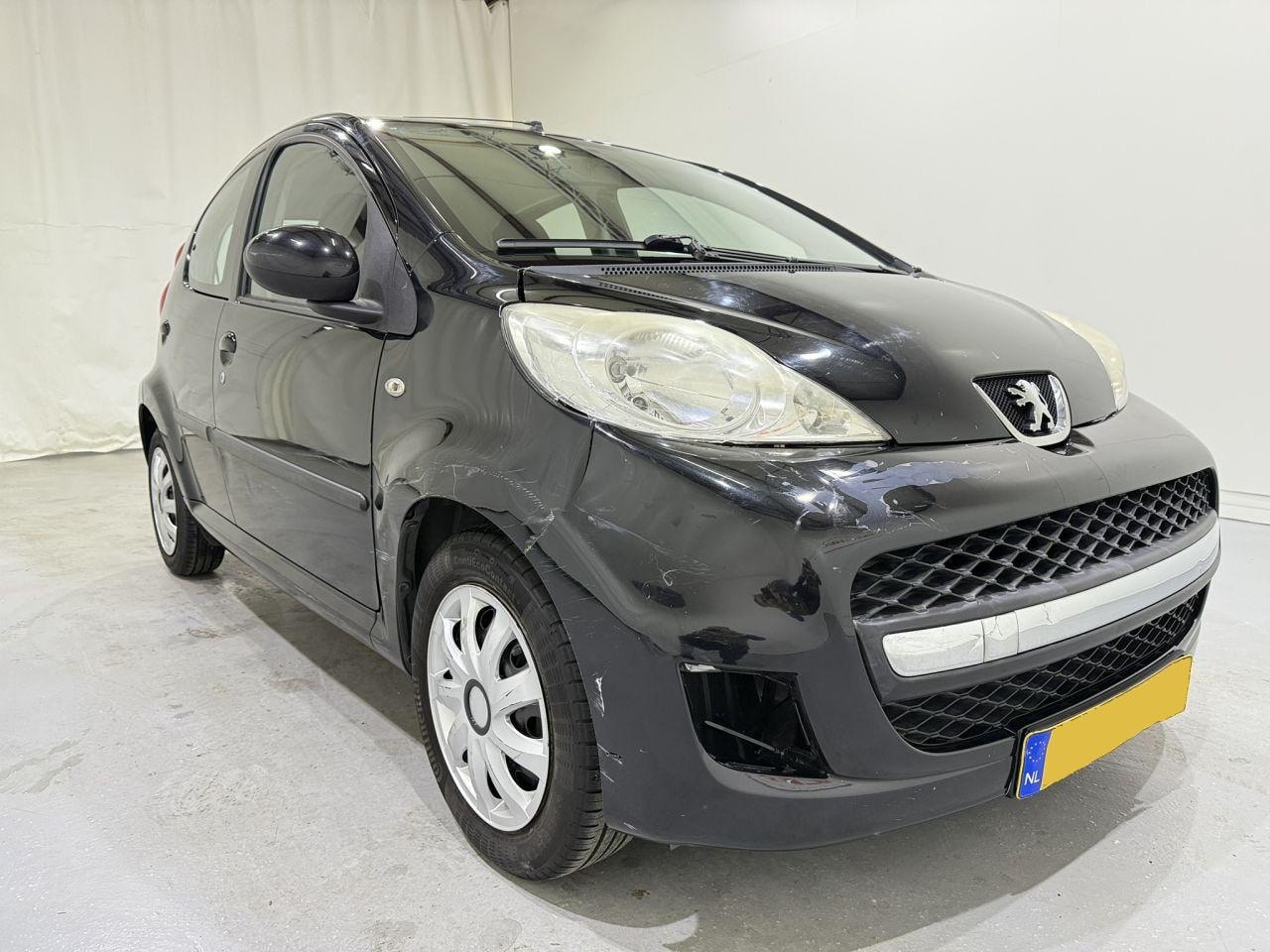 Peugeot 107 - 5-Drs 1.0-12V XS Airco - AutoWereld.nl