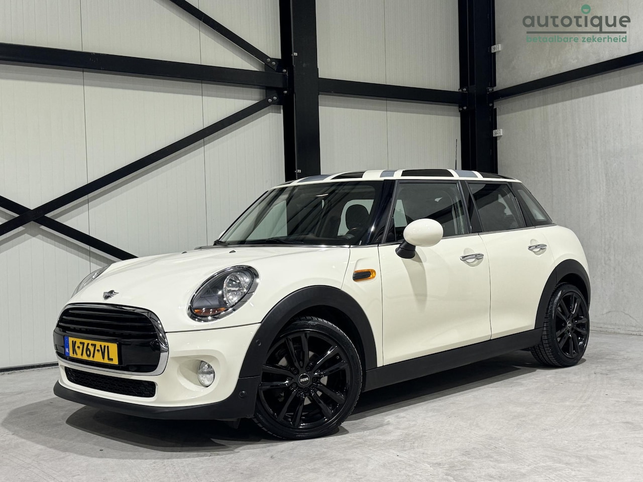 MINI Cooper - Mini 1.5 Aut. | navi | climate-control | 5drs | parkeersensoren | - AutoWereld.nl