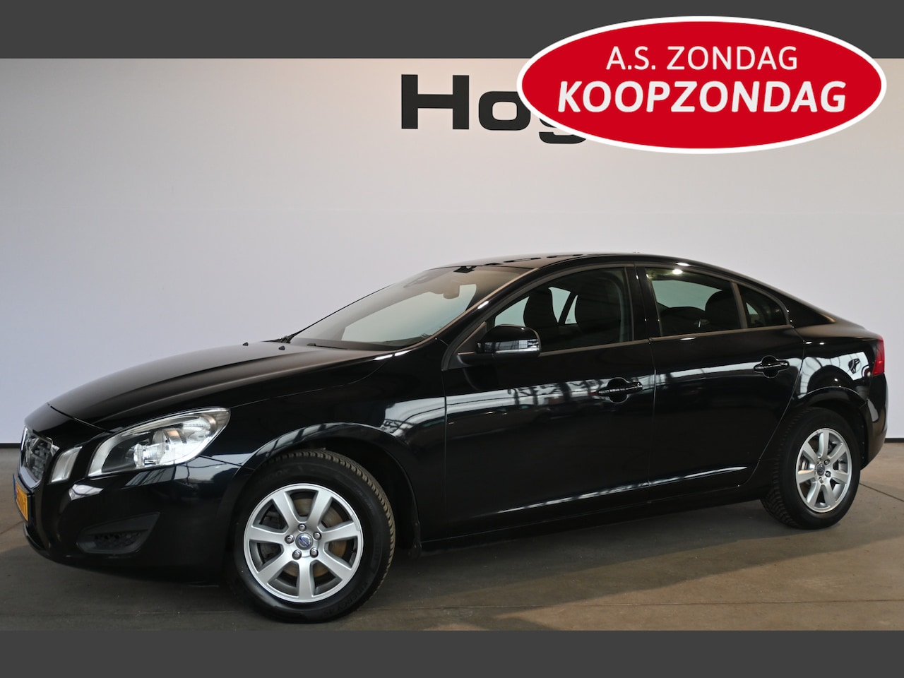 Volvo S60 - 1.6 T3 Kinetic Ecc Navigatie Cruise Control Rijklaarprijs Inruil Mogelijk! - AutoWereld.nl