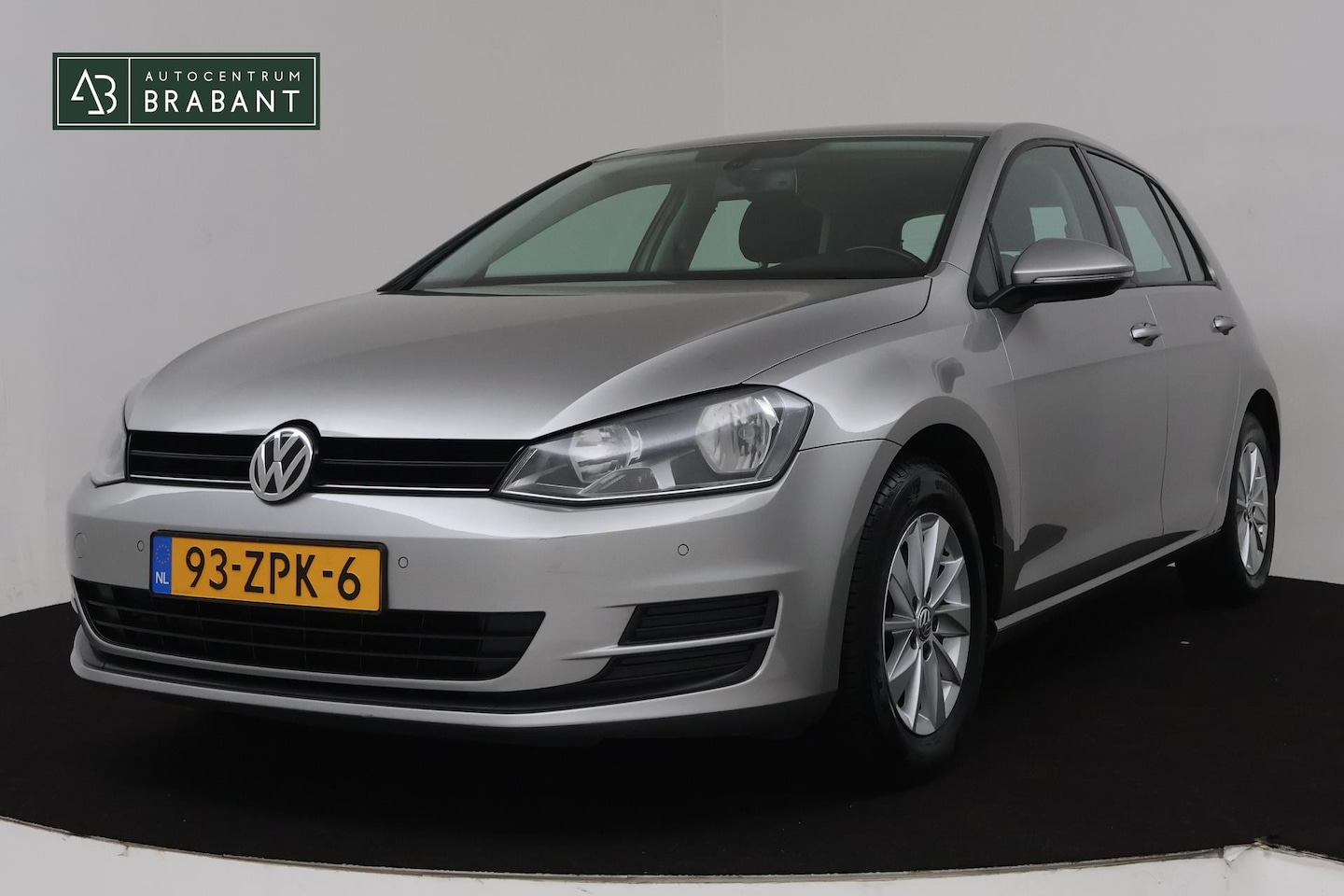 Volkswagen Golf - 1.2 TSI Comfortline (NAVIGATIE, TREKHAAK, CRUISE CONTROL, CLIMATE CONTROL, NL-AUTO, GOED O - AutoWereld.nl