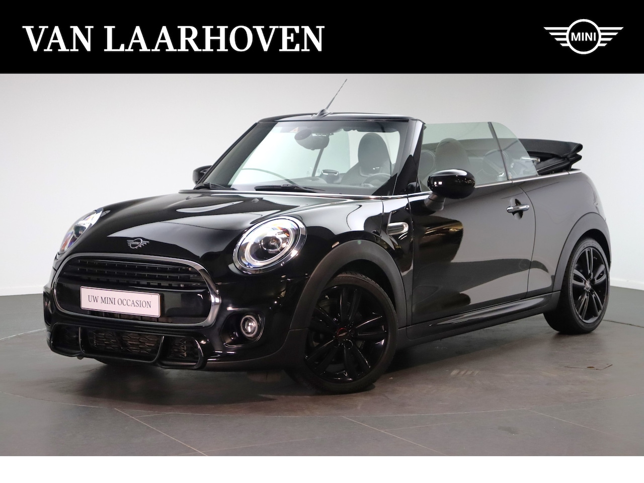 MINI Cabrio - Cooper Automaat / JCW Trim Pakket / Sportstoelen / Stoelverwarming / LED / PDC achter / Co - AutoWereld.nl