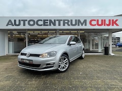 Volkswagen Golf - 1.2 TSI Trendline Airco, PDC voor/achter, Stoelverwarming, Distributie vervangen