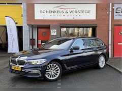 BMW 5-serie Touring - 520i High Executive / Panoramadak / Leer / Trekhaak / Camera /