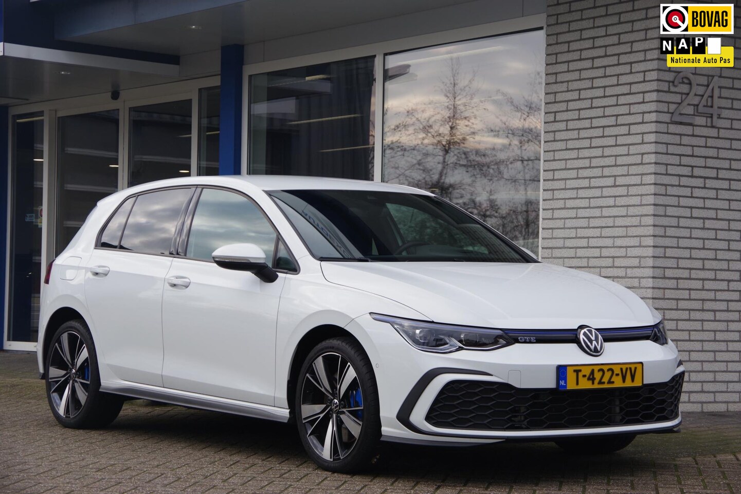 Volkswagen Golf - 1.4 Hybrid GTE IQ.Light Leer Camera Stoelkoeling/verwarming - AutoWereld.nl