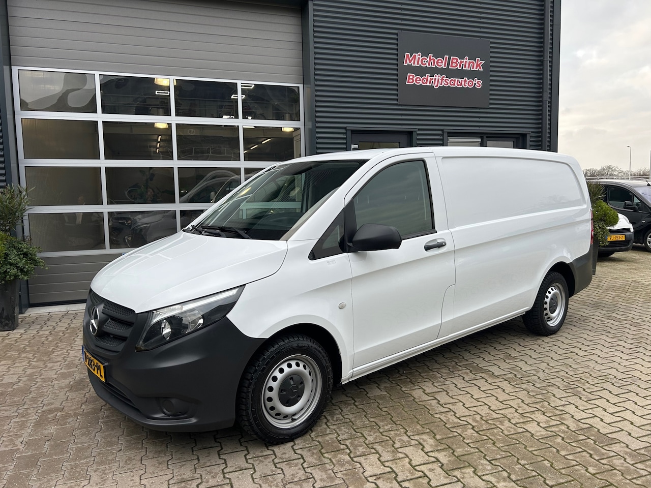 Mercedes-Benz Vito - 109 CDI Functional Lang Airco 3 Zits - AutoWereld.nl