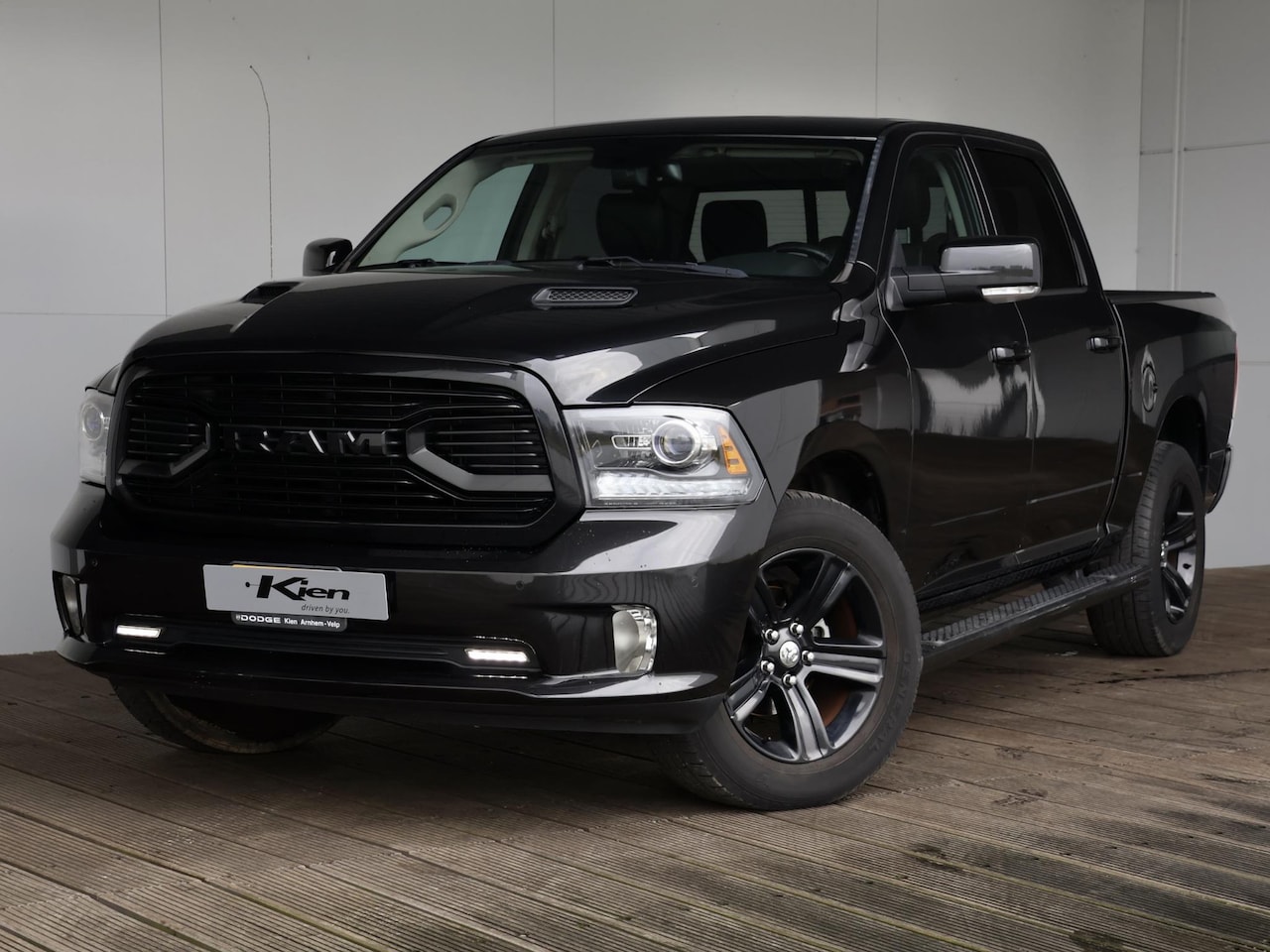 Dodge Ram 1500 - 5.7 V8 4x4 Crew Cab 5'7 Sport | Navi | Pano | LPG | - AutoWereld.nl