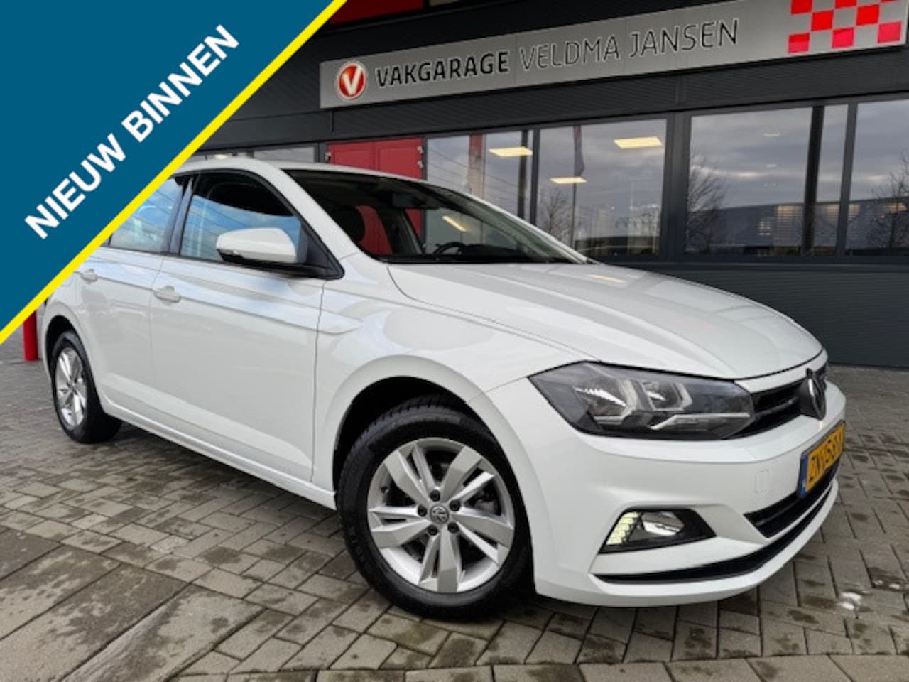 Volkswagen Polo - 1.0 TSI COMFORTLINE 5-DRS. + APPLE CARPLAY/AIRCO/CRUISE/LMV - AutoWereld.nl