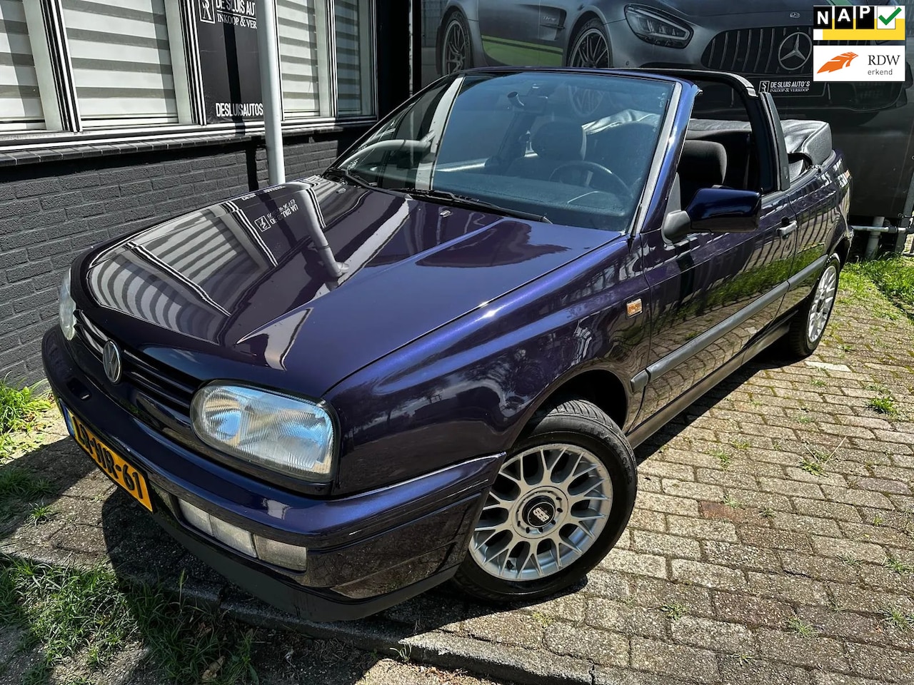 Volkswagen Golf Cabriolet - 1.8 Rolling Stones 1e eigenaar - AutoWereld.nl