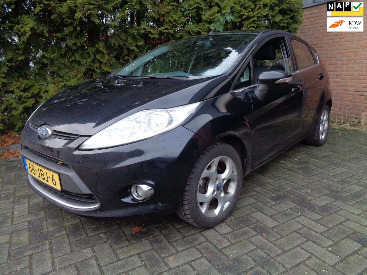 Ford Fiesta - 1.6 Titanium 1.6 Titanium,Clima,PDC,Cruise control - AutoWereld.nl