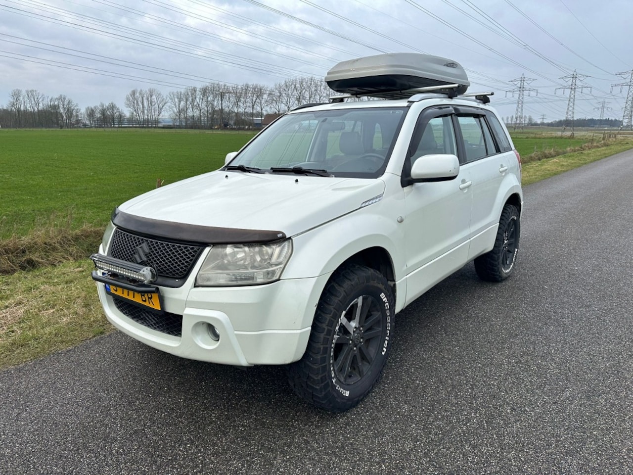 Suzuki Grand Vitara - 2.0-16V JLX 4WD | LEDER ! - AutoWereld.nl