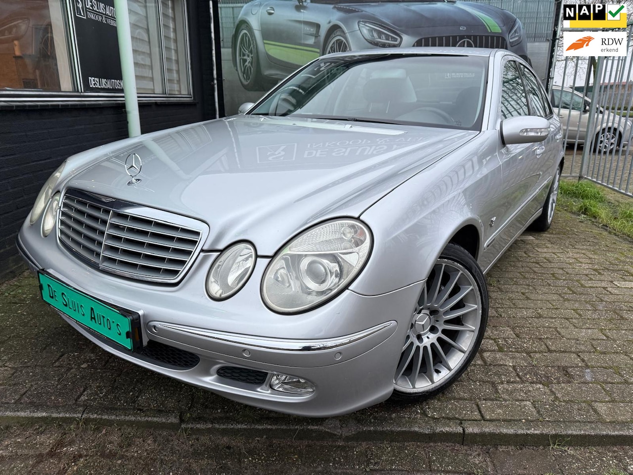 Mercedes-Benz E-klasse - 240 Avantgarde AUT NAP - AutoWereld.nl