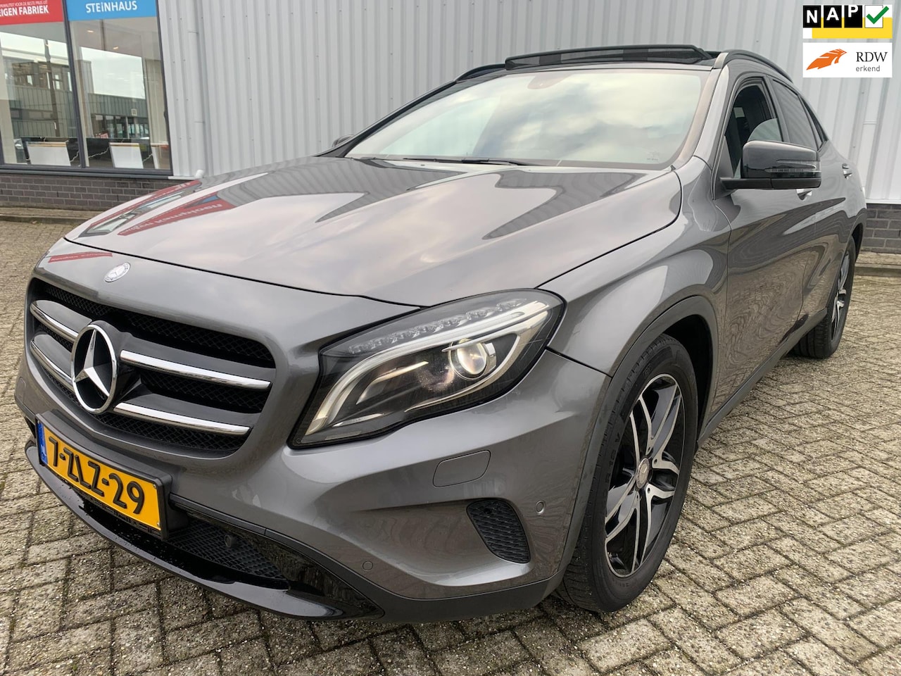 Mercedes-Benz GLA-Klasse - 200 Ambition 200 Ambition - AutoWereld.nl