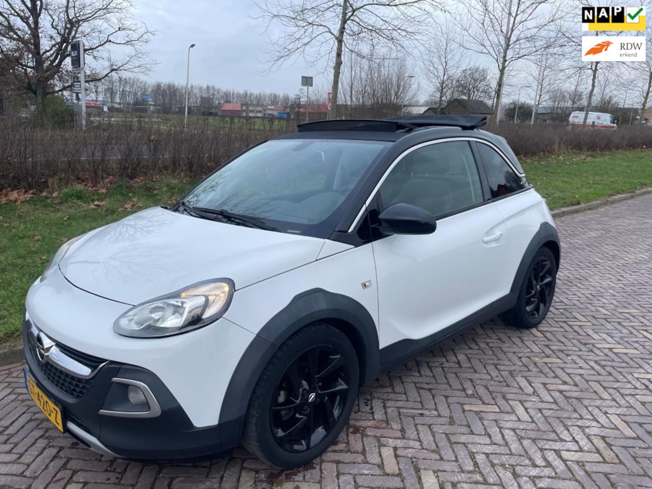 Opel ADAM - 1.0 Turbo Rocks-Cabrio-Airco - AutoWereld.nl