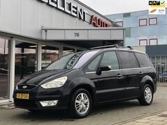 Ford Galaxy - 2.0-16V Ghia - 7 Persoons