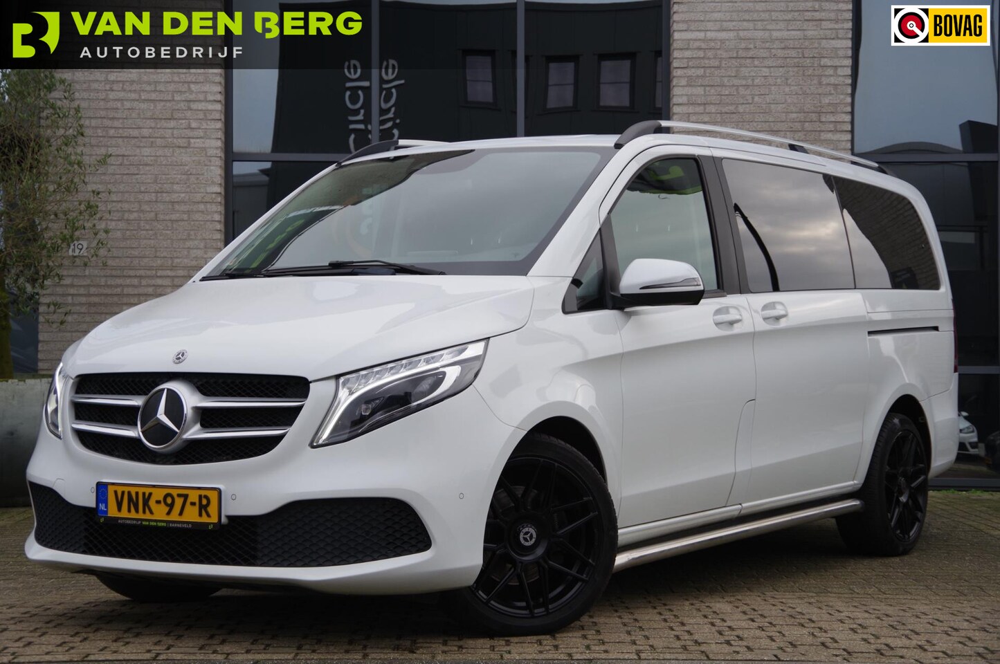 Mercedes-Benz V-klasse - 300d L2 DC-5P LED, LEDER, 2X SCHUIFDEUR, CAMERA, NAVI, CRUISE, CLIMA, STOELVERWARMING - AutoWereld.nl