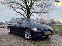 BMW 3-serie Touring - 320d Edition High Executive | Xenon/LED + Leder + Autom. nu €6.450,