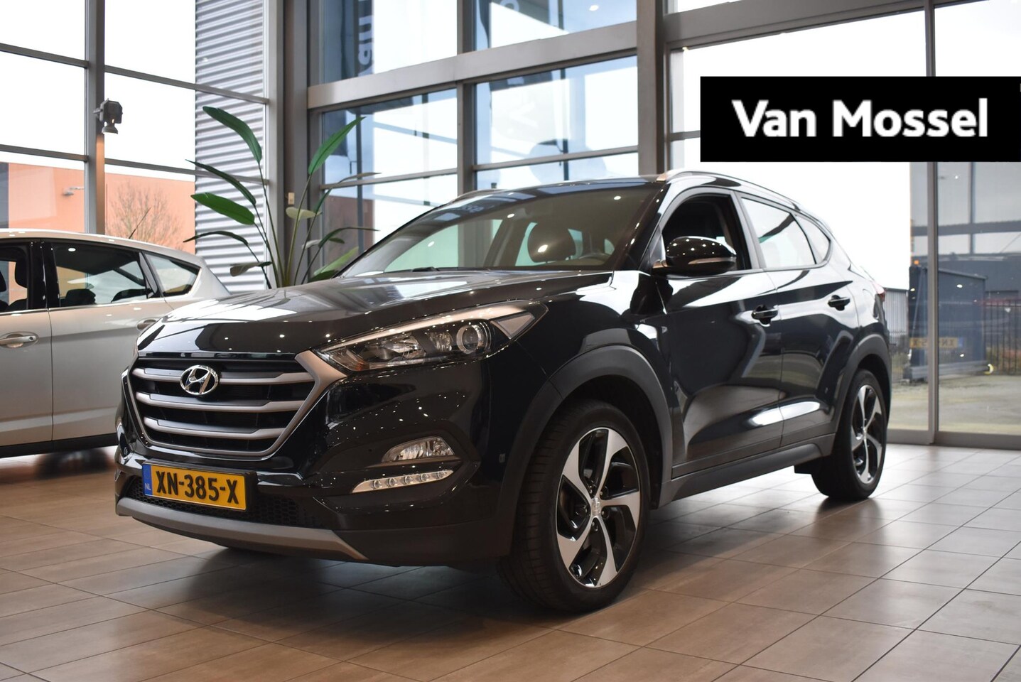 Hyundai Tucson - 1.6 T-GDi Comfort | Trekhaak | Climate Control | Parkeersensoren Achter | Lichtmetale Velg - AutoWereld.nl