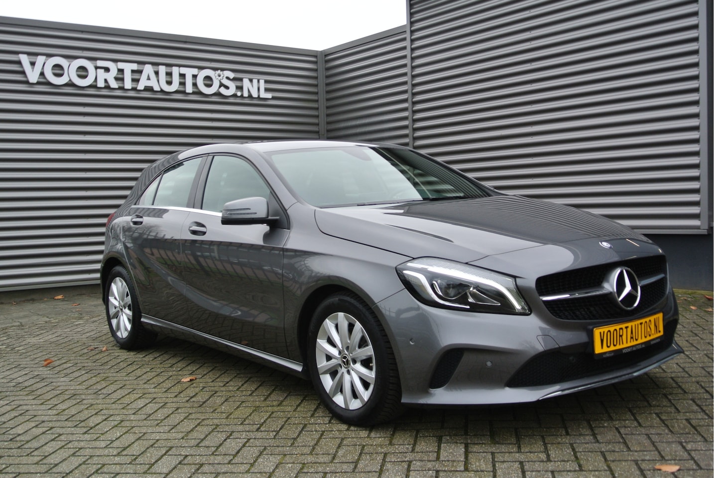 Mercedes-Benz A-klasse - 180 Business Solution | NAVI | CAMERA | APPLE CARPLAY | PDC | STOELVERW | - AutoWereld.nl