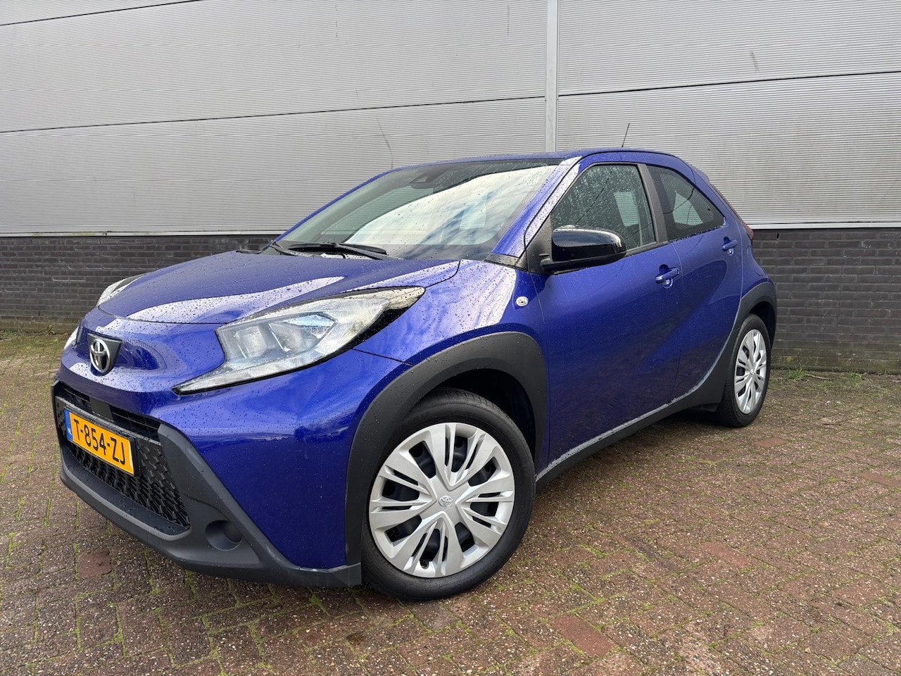 Toyota Aygo X - 1.0 VVT-i MT play 1.0 VVT-i MT Play - AutoWereld.nl