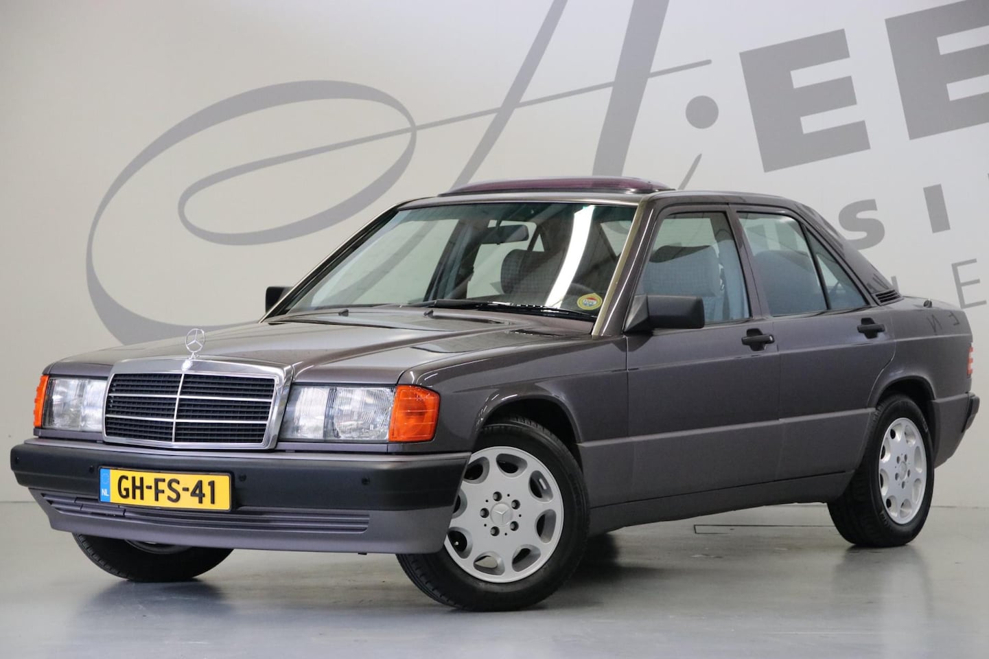 Mercedes-Benz 190-serie - 1.8 E Origineel NL/ NAP/ Schuifdak - AutoWereld.nl