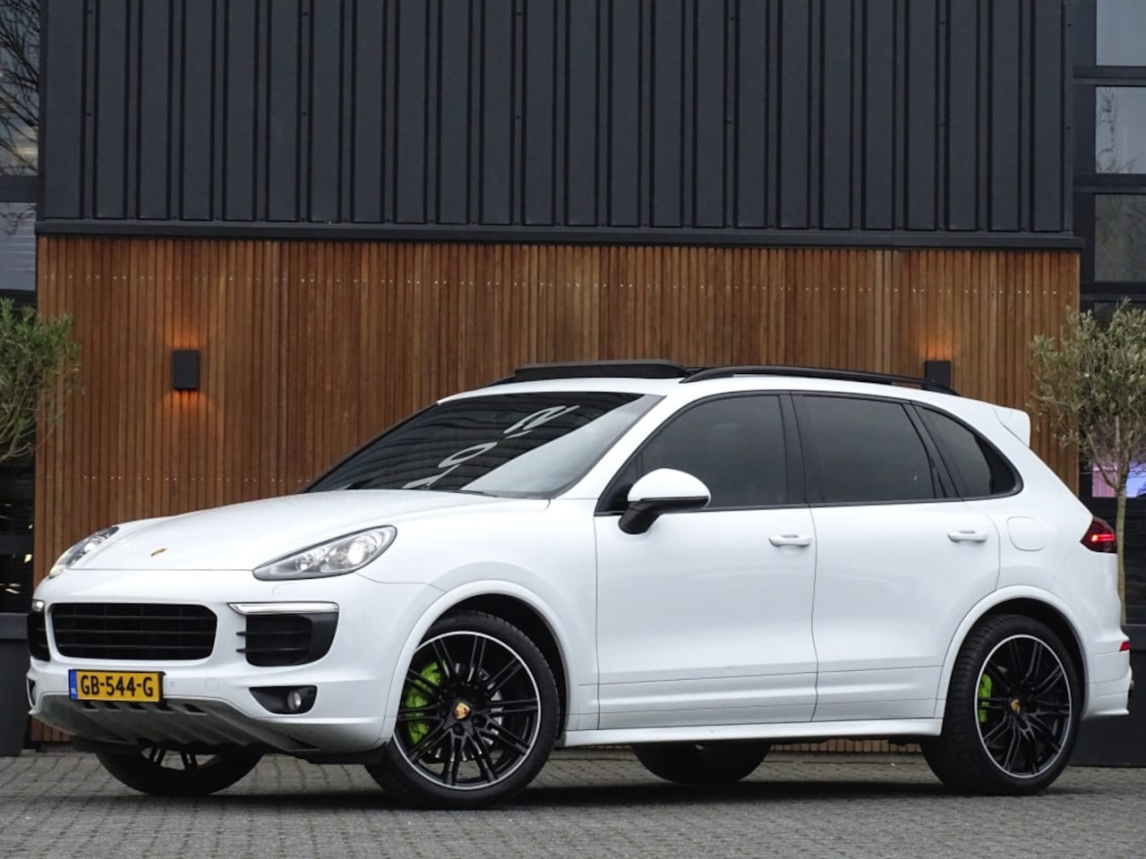 Porsche Cayenne - 3.0 V6 S 416OK E-Hybrid / GTS ed. / LED *NAP* - AutoWereld.nl