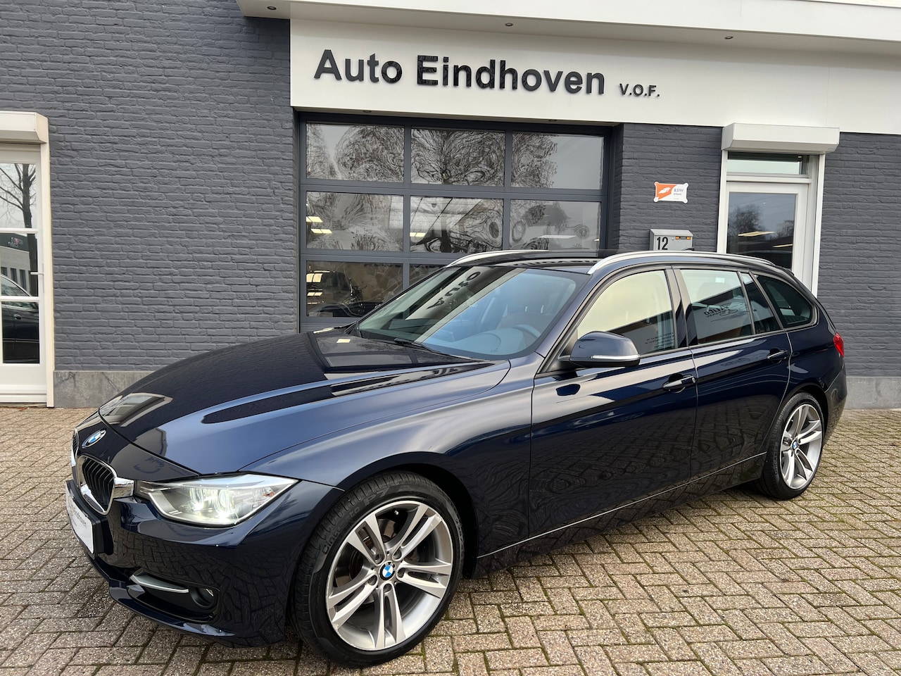 BMW 3-serie Touring - 316i Executive Sport Touring,Leder,Automaat,Navi - AutoWereld.nl